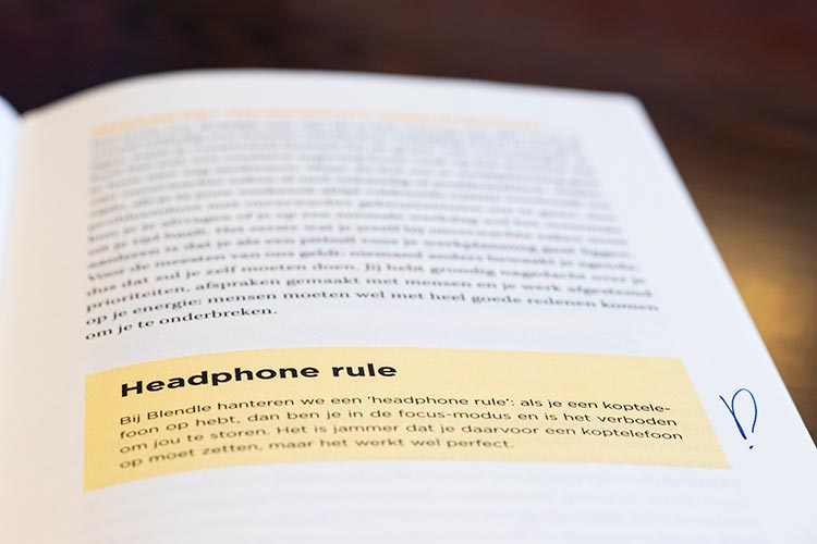 Headphone rule, komt verderop in het artikel ook nog terug